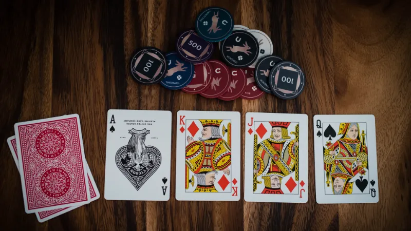 Enjoy the Fun of Playing Poker on KKKJILI
